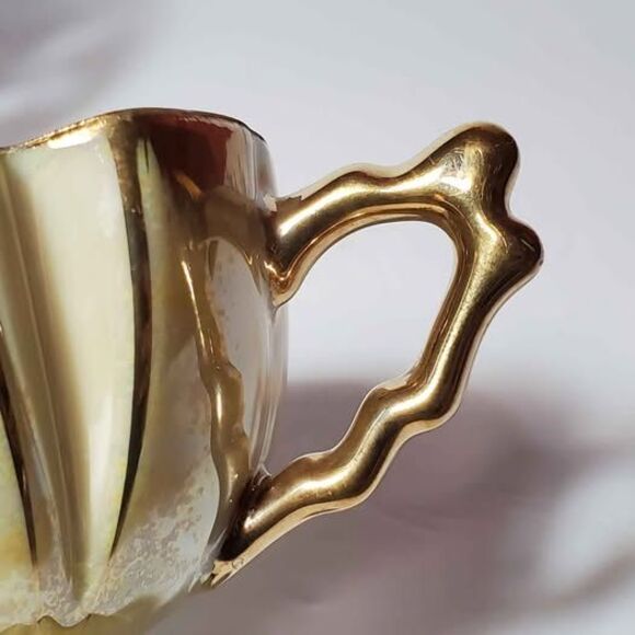 Yellow Teacup and Saucer Pink Roses Opalescent Vintage - Picture 6 of 10